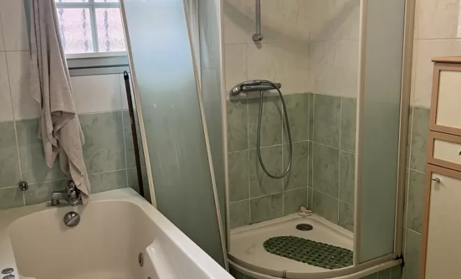 Ancienne salle de bain avant démontage 